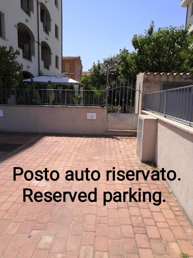 Valevalehome - Home Gallery With Fully Equipped Kitchen, Reserved Parking, Big Garden Olbia Eksteriør billede